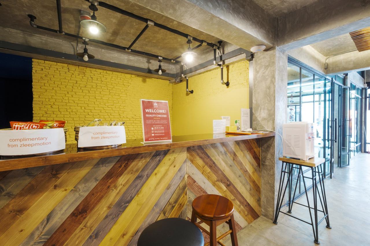 Zen Rooms Zleepmotion Bangkok Bagian luar foto