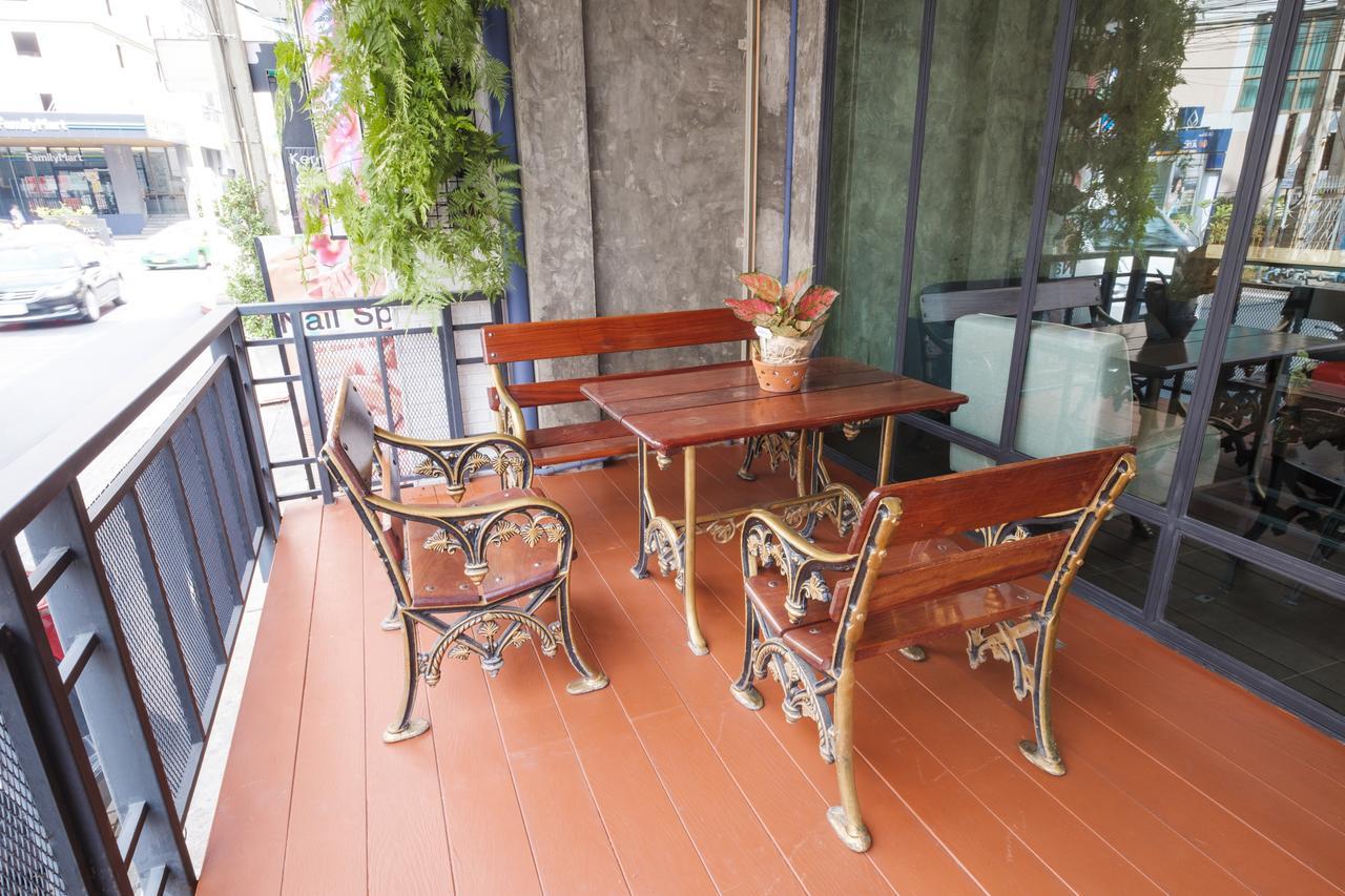 Zen Rooms Zleepmotion Bangkok Bagian luar foto