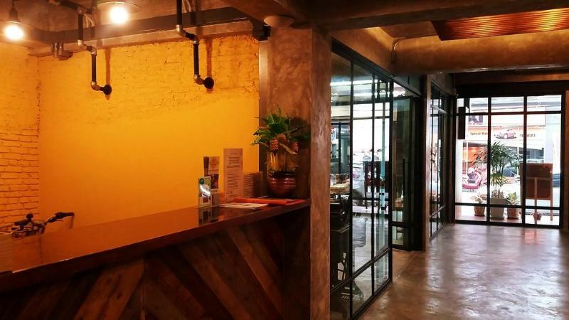 Zen Rooms Zleepmotion Bangkok Bagian luar foto