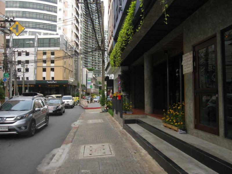 Zen Rooms Zleepmotion Bangkok Bagian luar foto